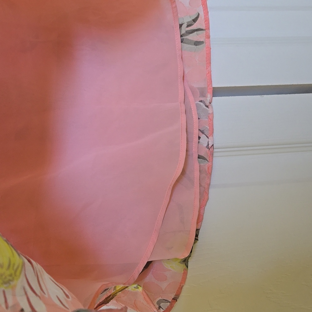 NWOT LOFT Pink Ruffled Blouse - Picture 4 of 5